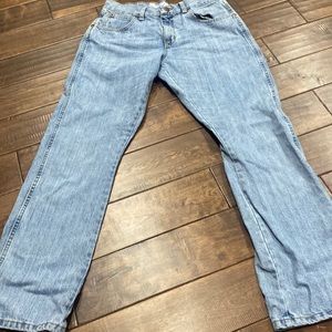 Wrangler retro relaxed bootcut jean 31 x 32. Tag says 32” but measures around 31